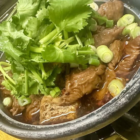 M09. Braised Pork Intestine Ver. 2.0 (红烧肥肠煲Ver. 2.0)